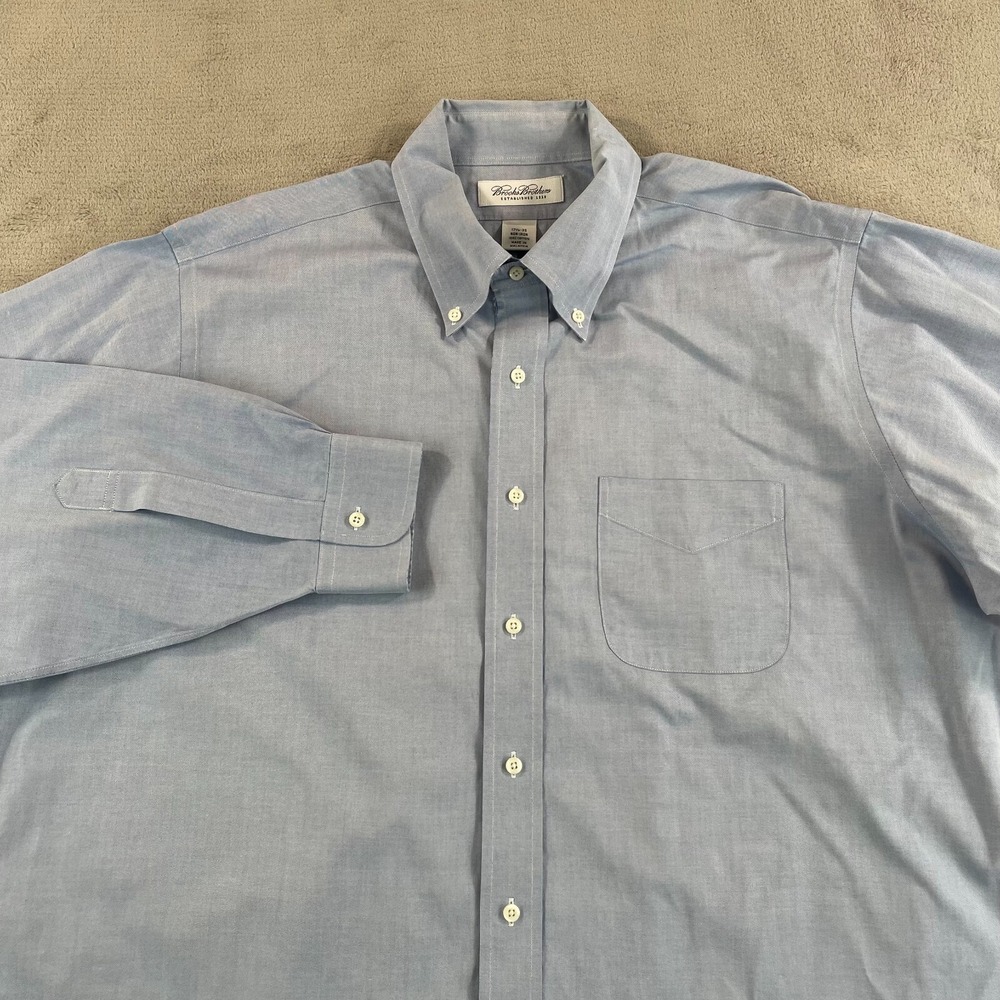 Brooks Brothers Dress Shirt Men 17.5-35 Non-Iron Classic Fit Long Sleeve Pocket
